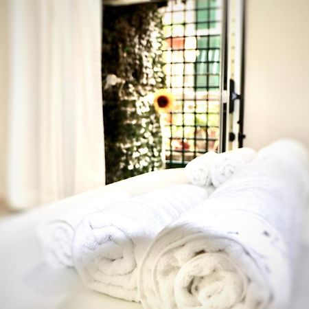 House Relax Apartment Centro Di Napoli Exterior photo