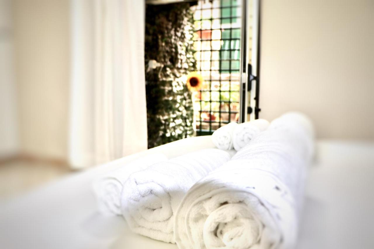 House Relax Apartment Centro Di Napoli Exterior photo
