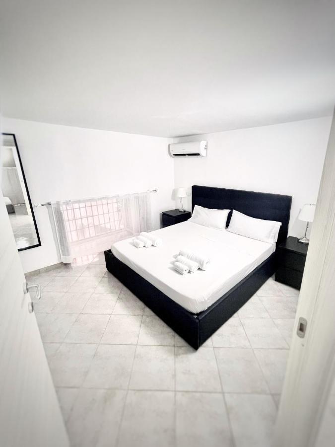 House Relax Apartment Centro Di Napoli Exterior photo