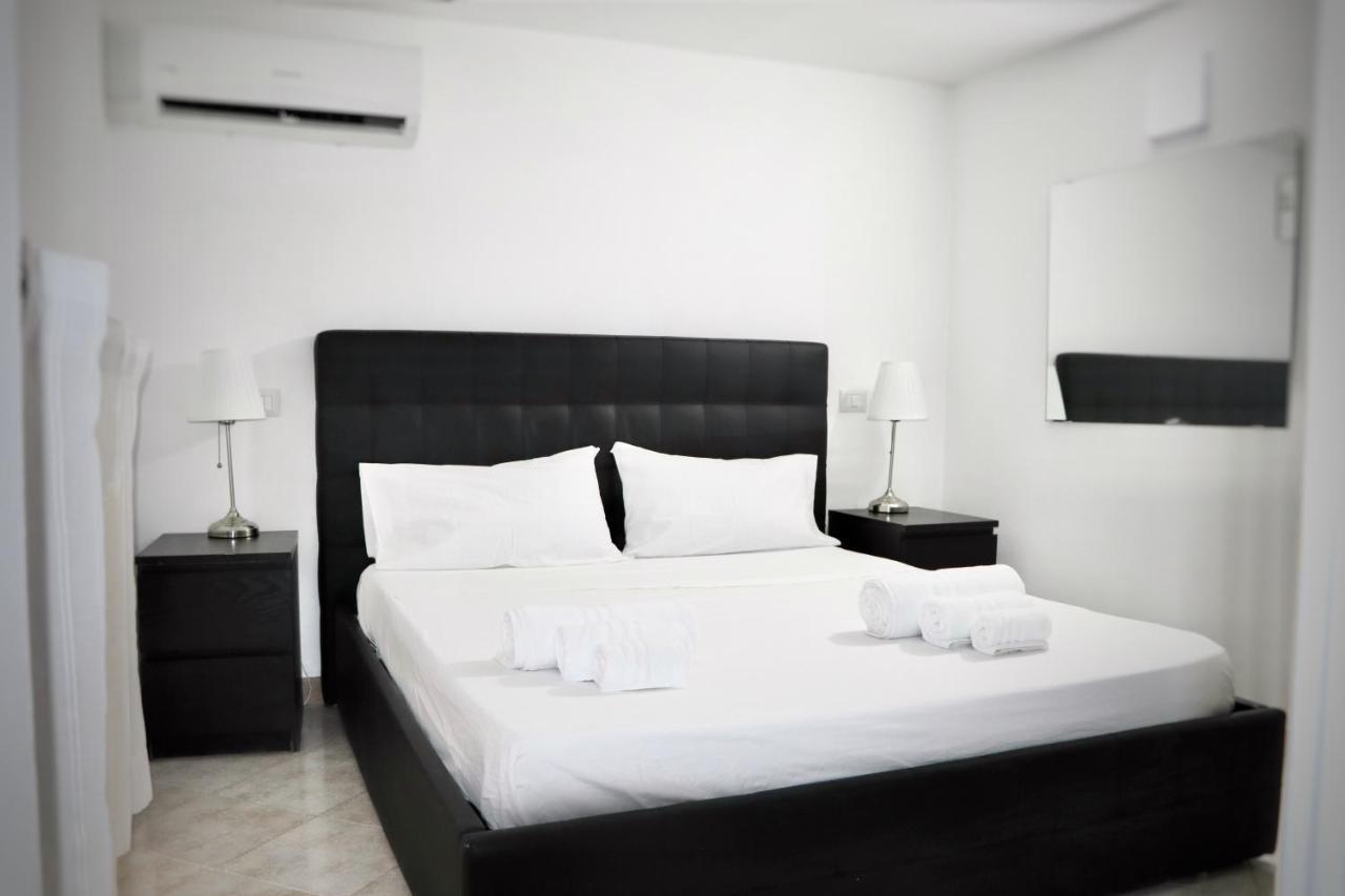 House Relax Apartment Centro Di Napoli Exterior photo